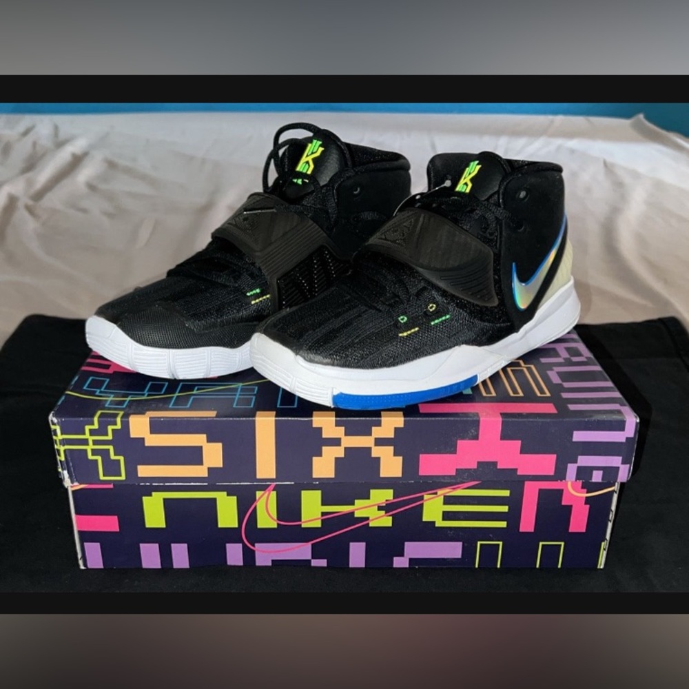 Kyrie 6 - Picture 2 of 6